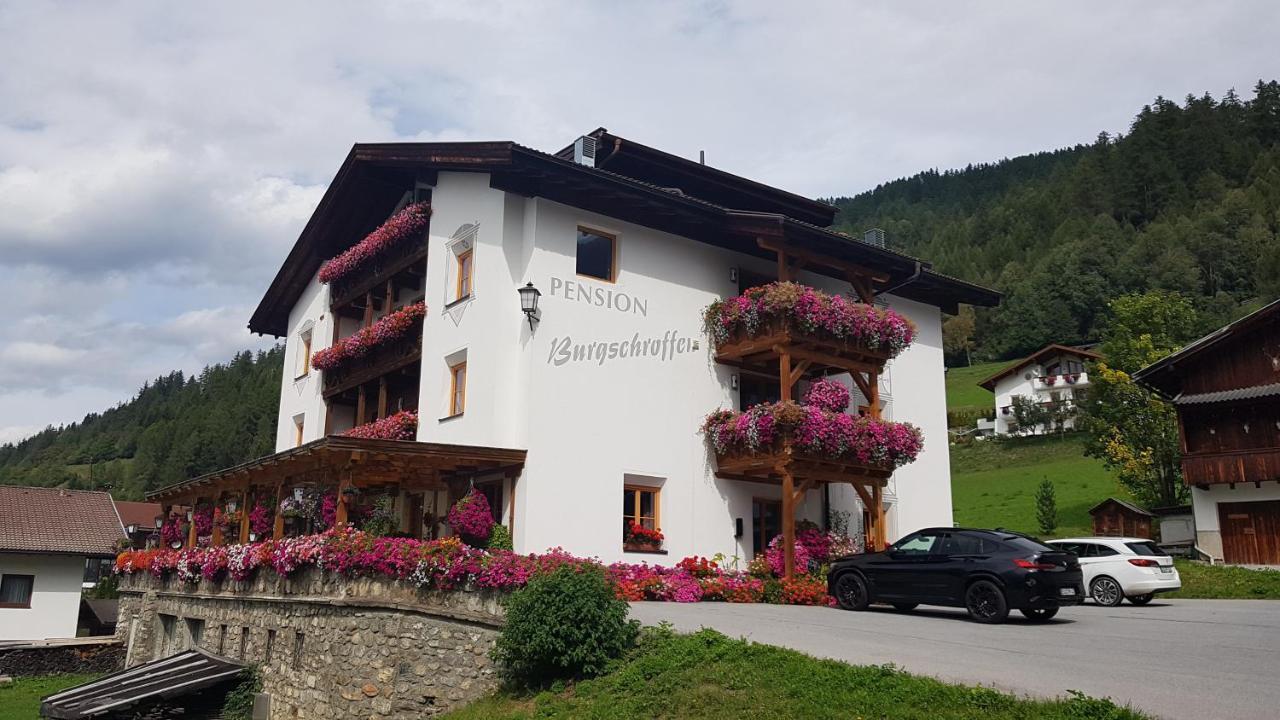 Pension Burgschroffen Fendels Esterno foto