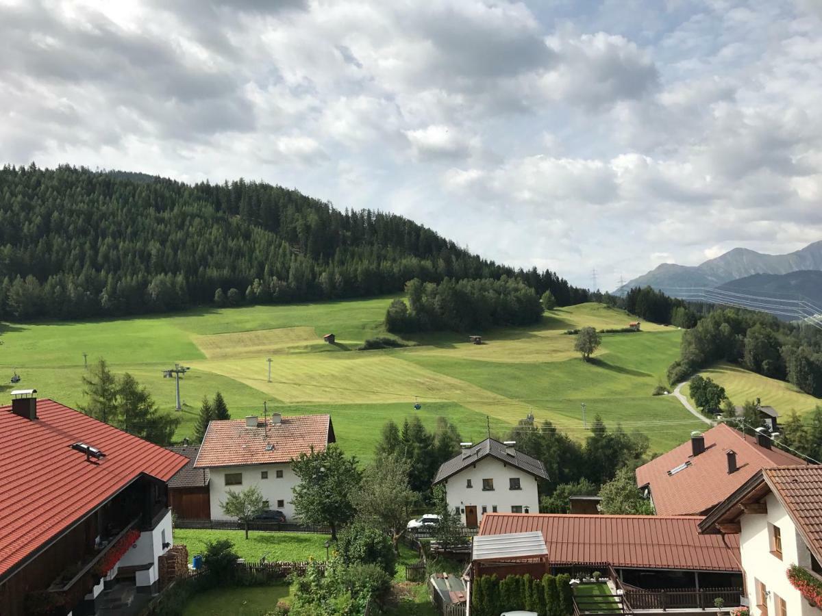 Pension Burgschroffen Fendels Esterno foto